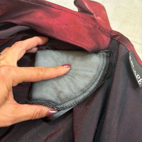 Ladies Xscape Lawrence Kurtz Black and Red Ruffle Collar Wrap Jacket Size 14 - Picture 8 of 11